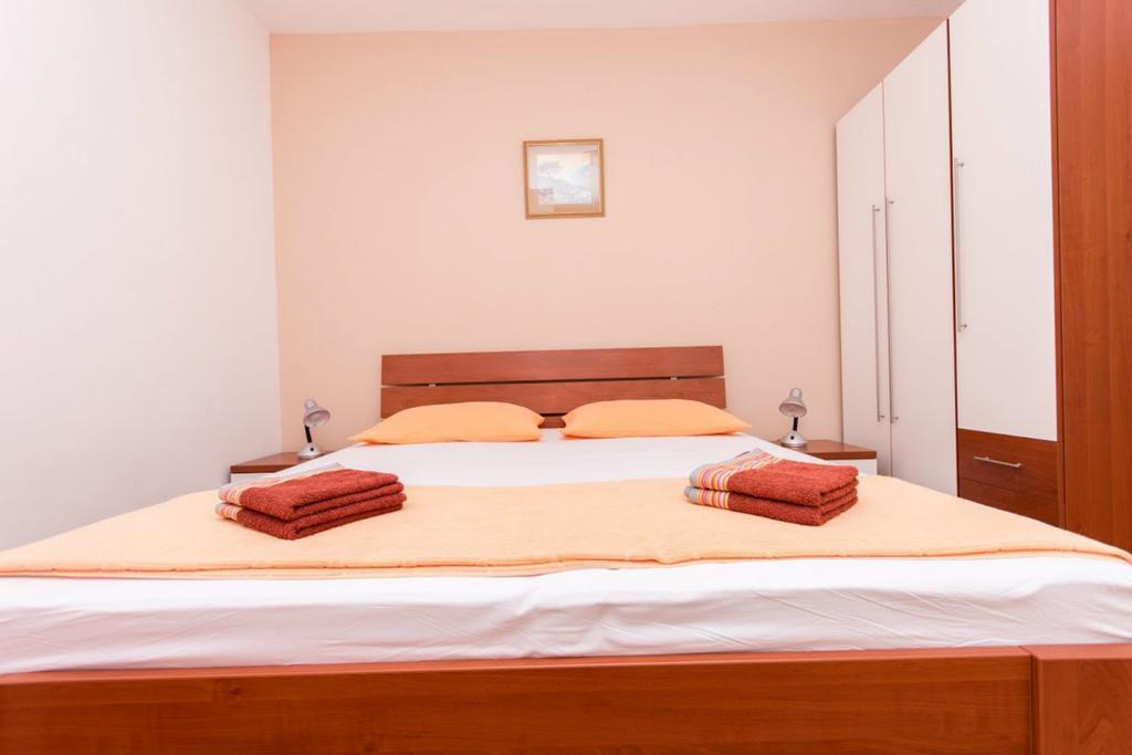 Apartments Meri เซเกต วรันยีชา ภายนอก รูปภาพ