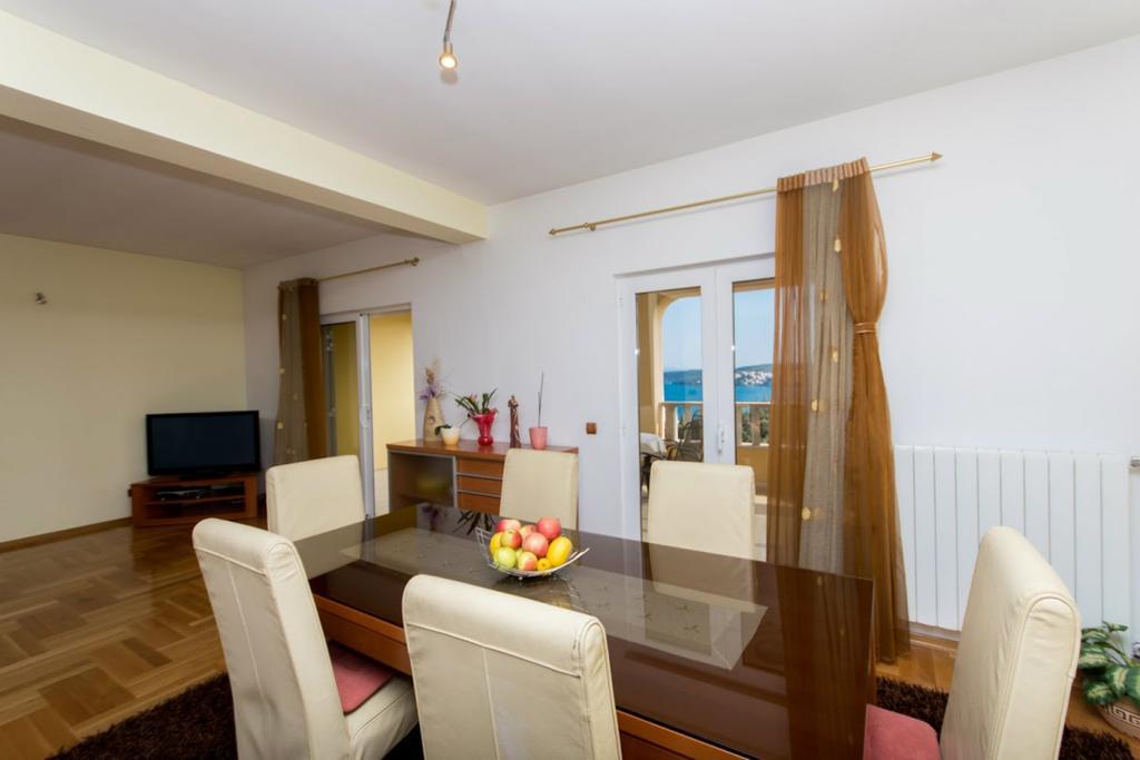 Apartments Meri เซเกต วรันยีชา ภายนอก รูปภาพ