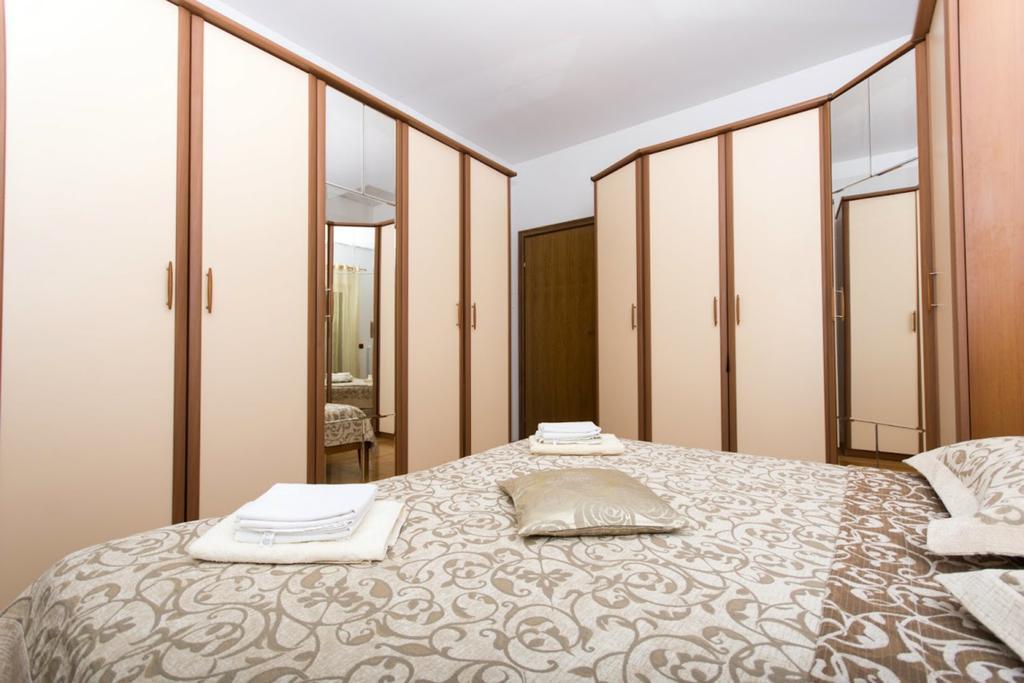 Apartments Meri เซเกต วรันยีชา ภายนอก รูปภาพ