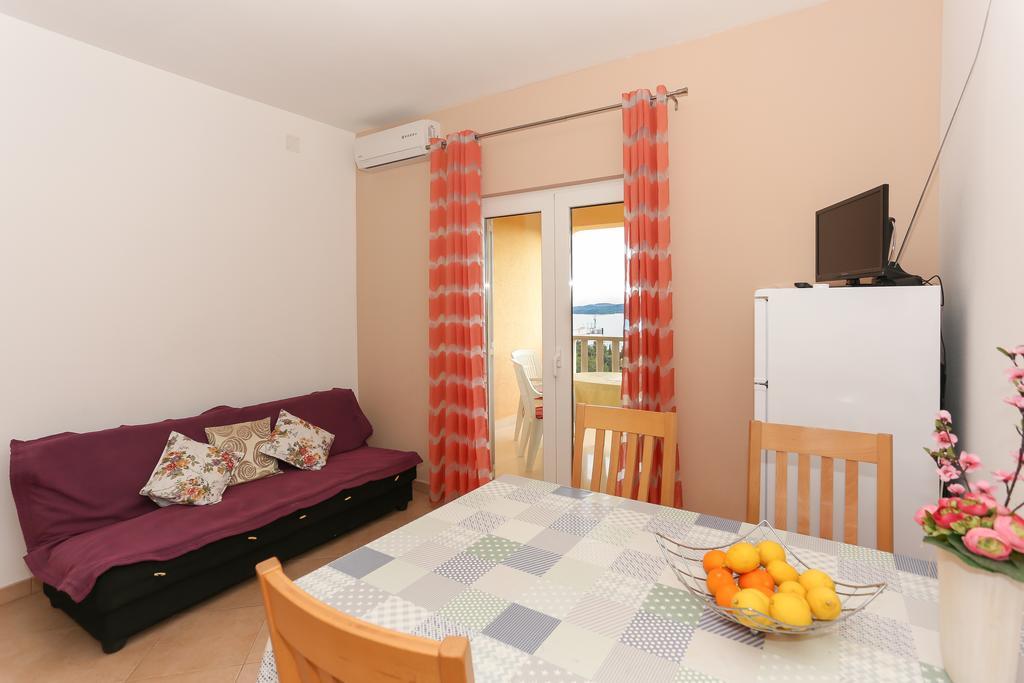 Apartments Meri เซเกต วรันยีชา ภายนอก รูปภาพ