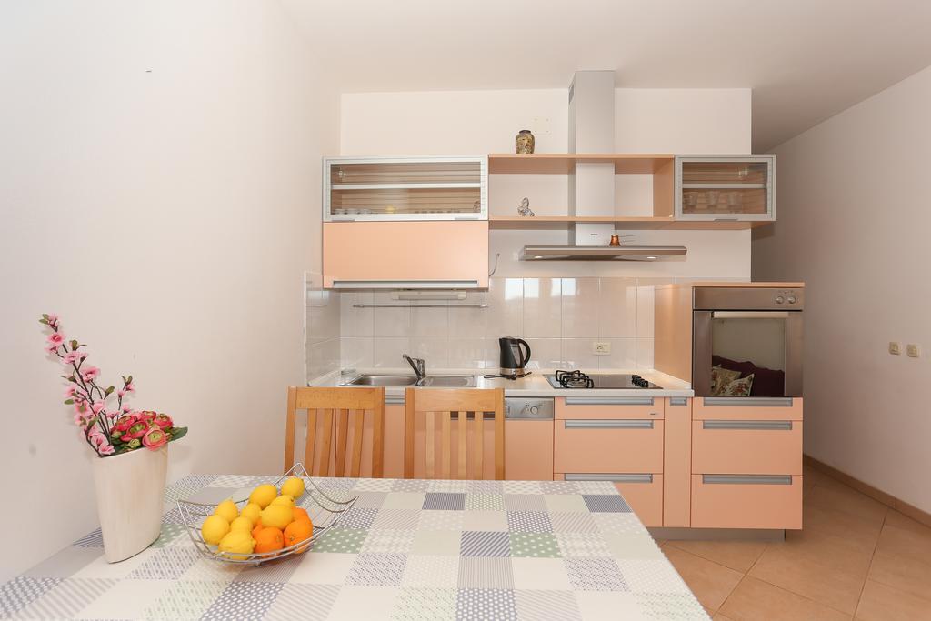 Apartments Meri เซเกต วรันยีชา ภายนอก รูปภาพ