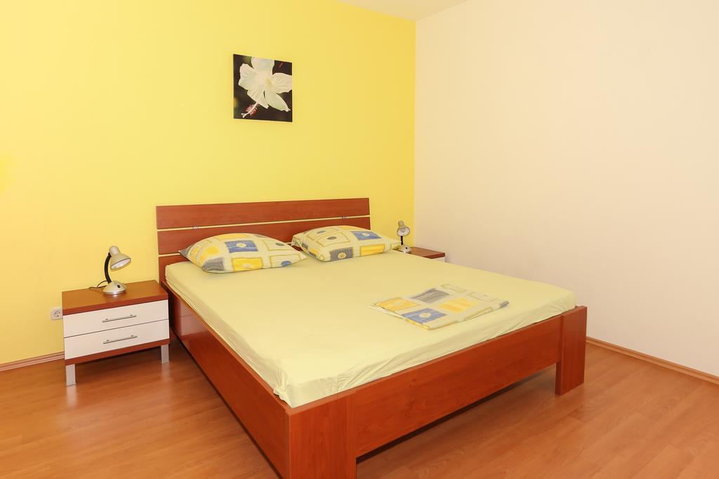 Apartments Meri เซเกต วรันยีชา ภายนอก รูปภาพ